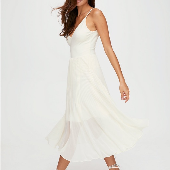 Aritzia Dresses & Skirts - Wilfred Daphnee Dress Ivory